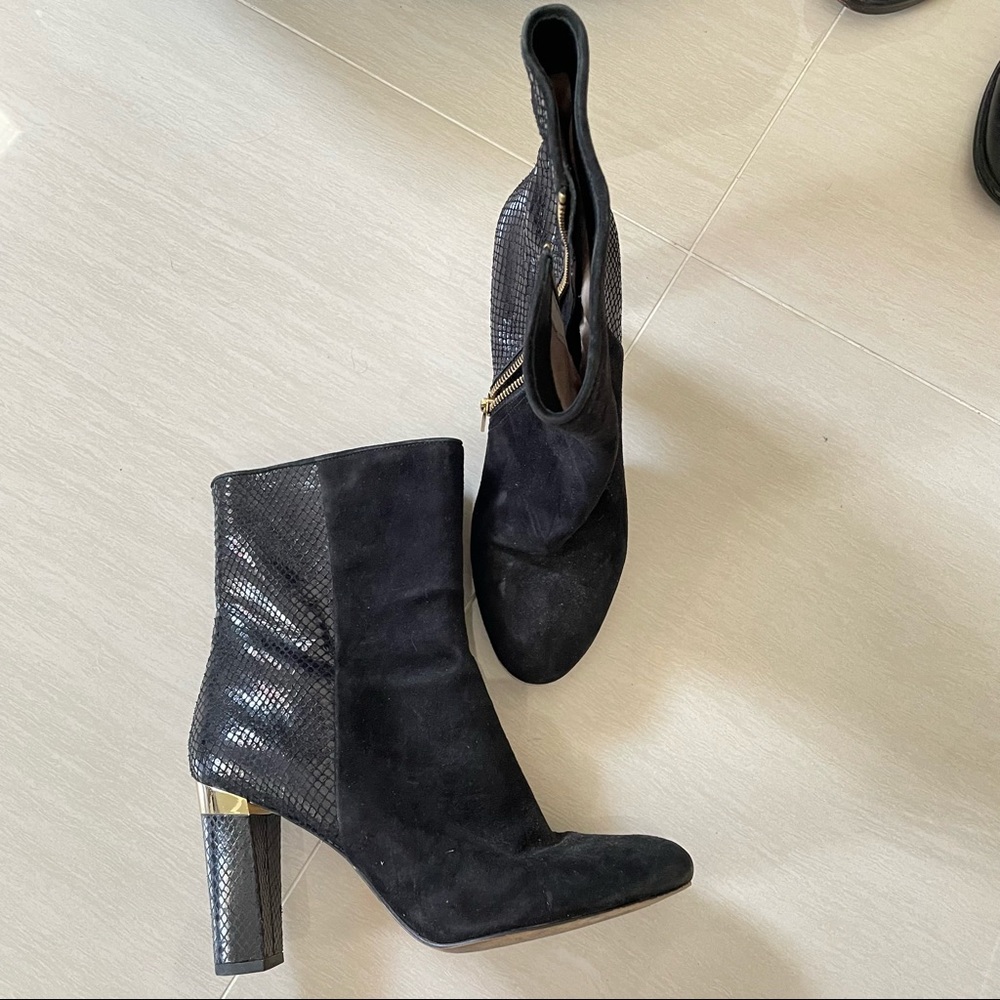Michael kor women boots black gold size 8.5 heels
